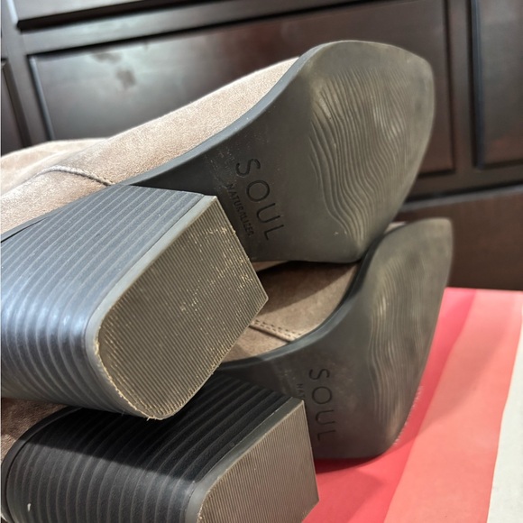 SOUL Naturalizer Taupe Heeled Boots - Picture 5 of 6
